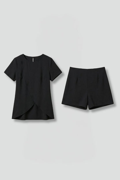 Comfortable Apricot Loungewear Set for Women with Round Neck Short Sleeve Side Pockets Elastic Waist Relaxed Fit Lounge 