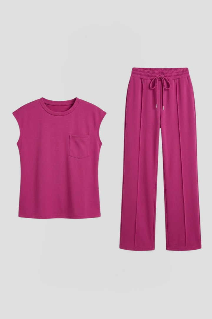 Comfortable Apricot Loungewear Set for Women with Round Neck Short Sleeve Side Pockets Elastic Waist Relaxed Fit Cosy St