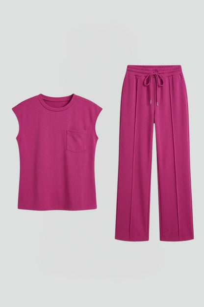Comfortable Apricot Loungewear Set for Women with Round Neck Short Sleeve Side Pockets Elastic Waist Relaxed Fit Cosy St