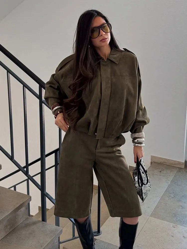 Comfortable Black Faux Suede Jacket for Women with Oversized Fit Relaxed Fit Soft Finish Everyday Style