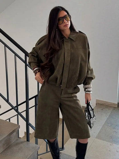 Comfortable Black Faux Suede Jacket for Women with Oversized Fit Relaxed Fit Soft Finish Everyday Style