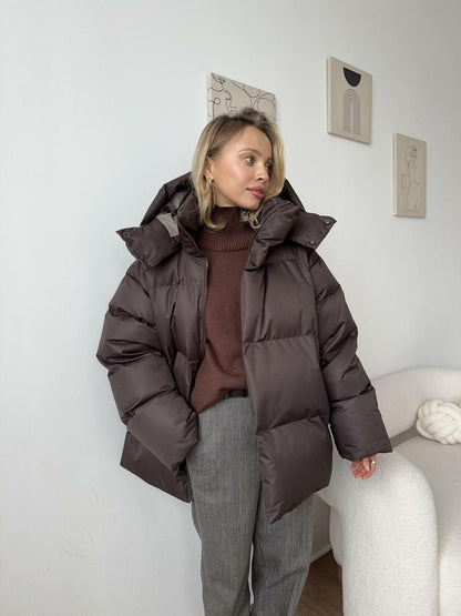 Comfortable Black Puffer Jacket for Women with Collared Zip Front Side Pockets Oversized Fit Quilted Layered Style