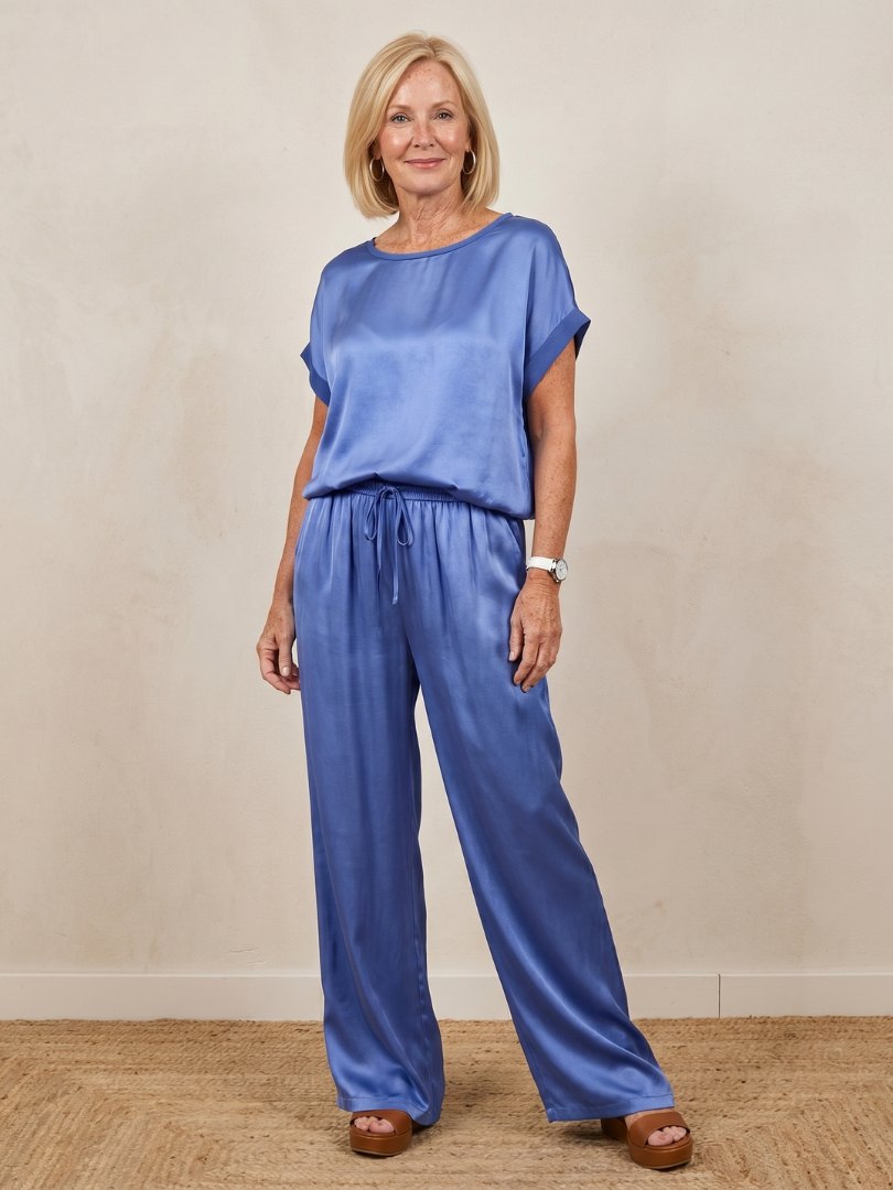 Comfortable Blue Loungewear Set for Women with Short Sleeve Drawstring Waist Wide Leg Relaxed Fit Cosy Style