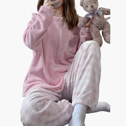 Comfortable Blue Pajamas for Women with Long Sleeve Side Pockets Plaid Relaxed Style