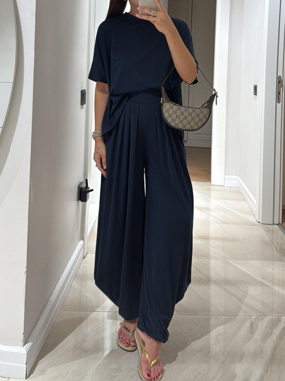 Comfortable Brown Loungewear Set for Women with Wide Leg Relaxed Fit Everyday Wear Lounge Style