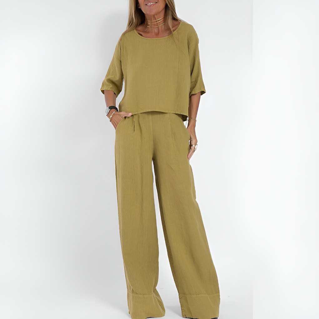 Comfortable Gray Loungewear Set for Women with Wide Leg Everyday Wear Soft Finish Relaxed Style
