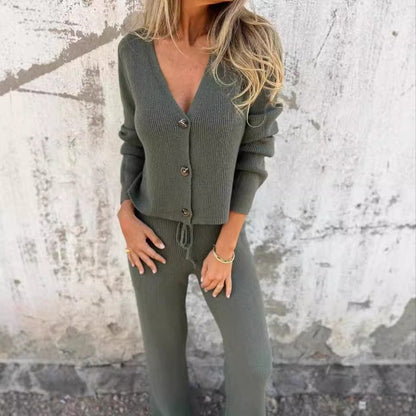 Comfortable Gray Sweat Set for Women with Relaxed Fit Everyday Wear Soft Finish Lounge Style