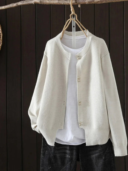 Comfortable Light Gray Cardigan for Women with Round Neck Button Front Relaxed Fit Knit Everyday Style