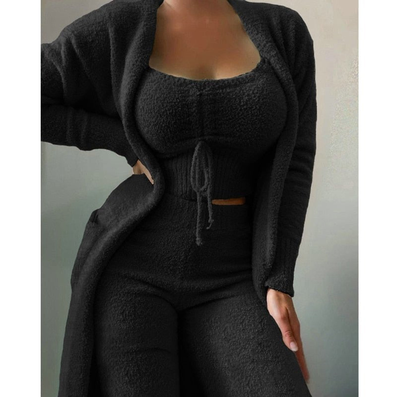 Comfortable Pink Pajamas for Women with Velvet Everyday Wear Soft Finish Relaxed Style