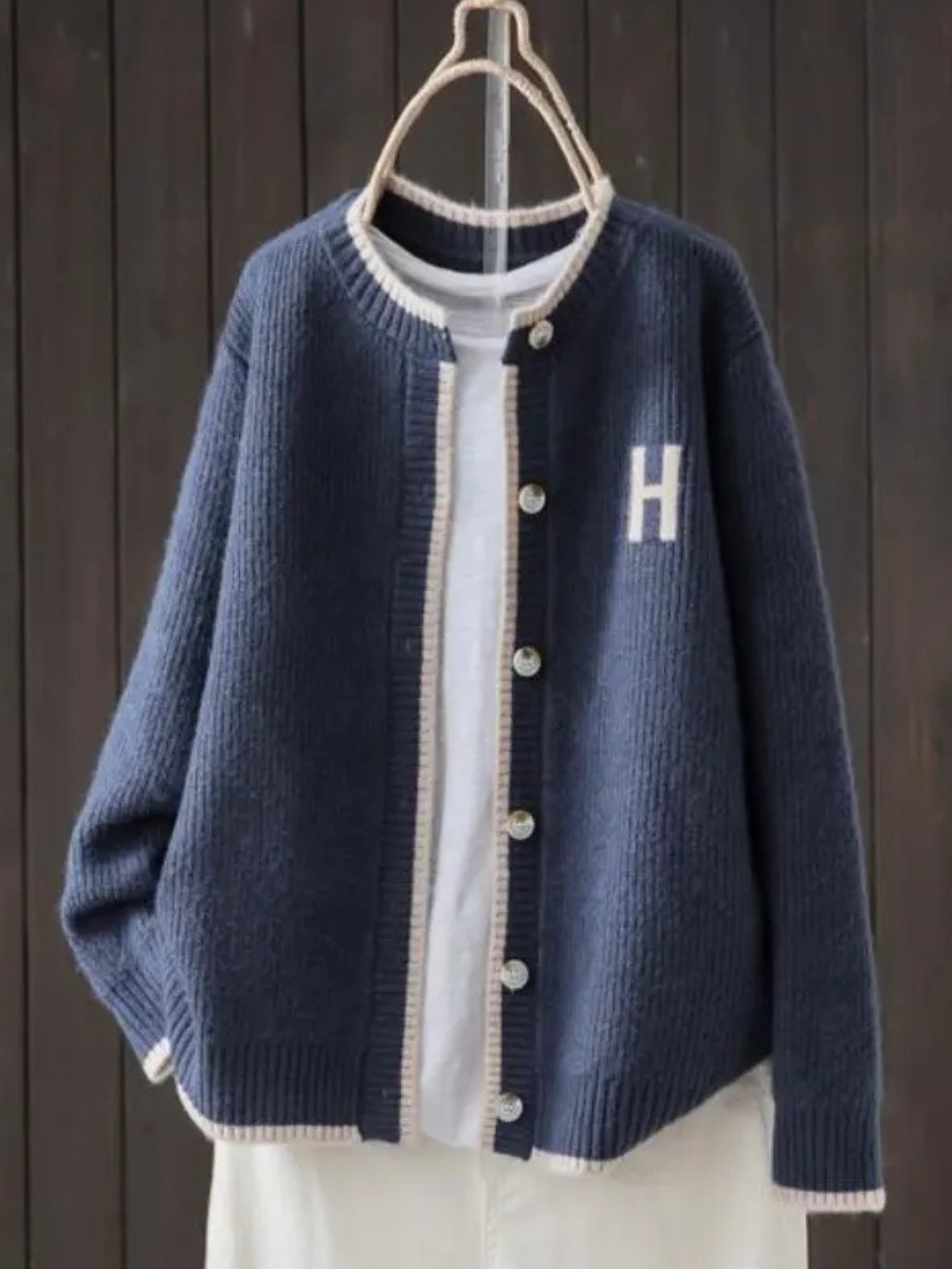 Comfortable Red Cardigan for Women with Button Front Oversized Fit Relaxed Fit Cosy Style