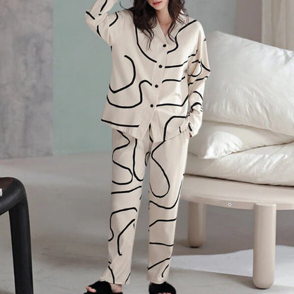 Comfortable White Pajamas Set for Women with Relaxed Fit Everyday Wear Soft Finish Lounge Style