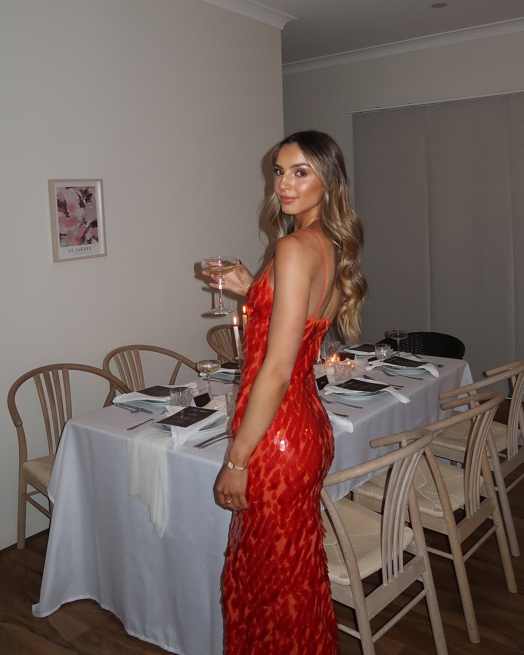 Elegant Red Sequin Dress for Women with Knit Relaxed Fit Everyday Wear Evening Style